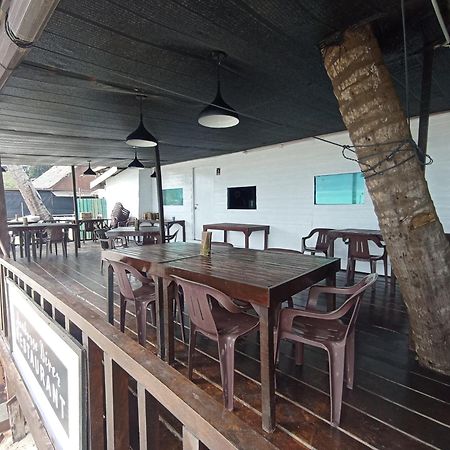Seahorse Diver Guesthouse Kampong Pasir Panjang  Exteriör bild