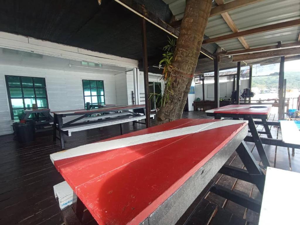 Seahorse Diver Guesthouse Kampong Pasir Panjang  Exteriör bild