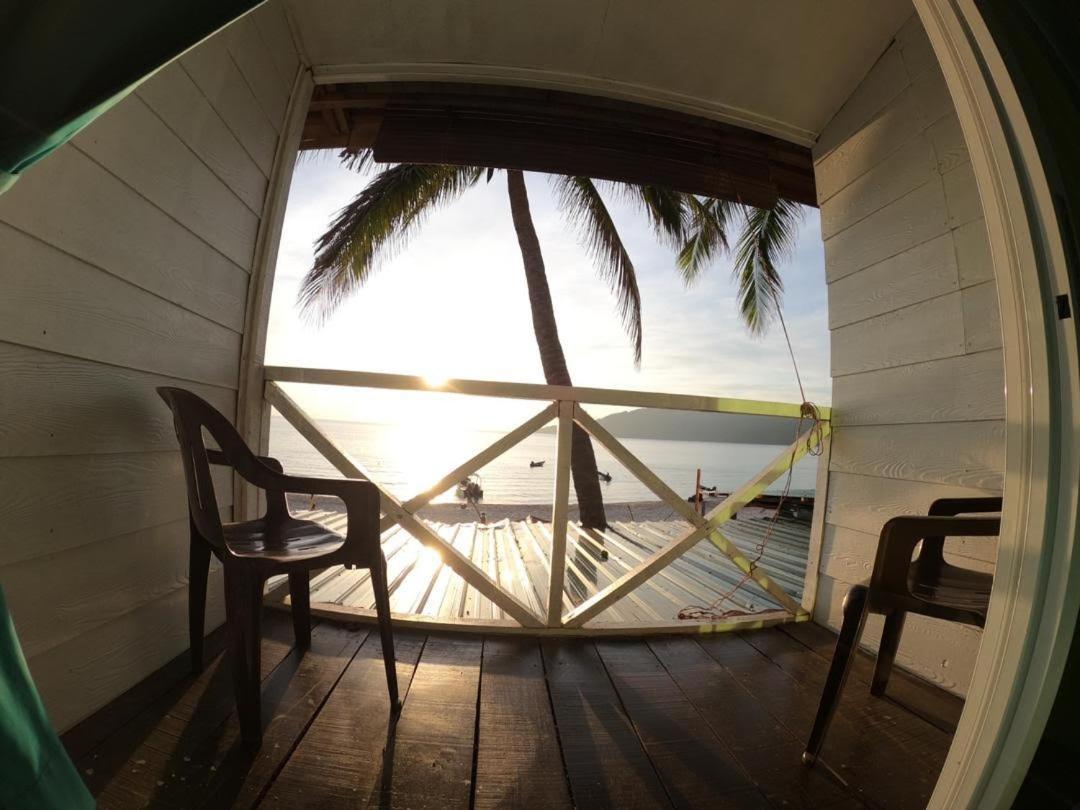 Seahorse Diver Guesthouse Kampong Pasir Panjang  Exteriör bild